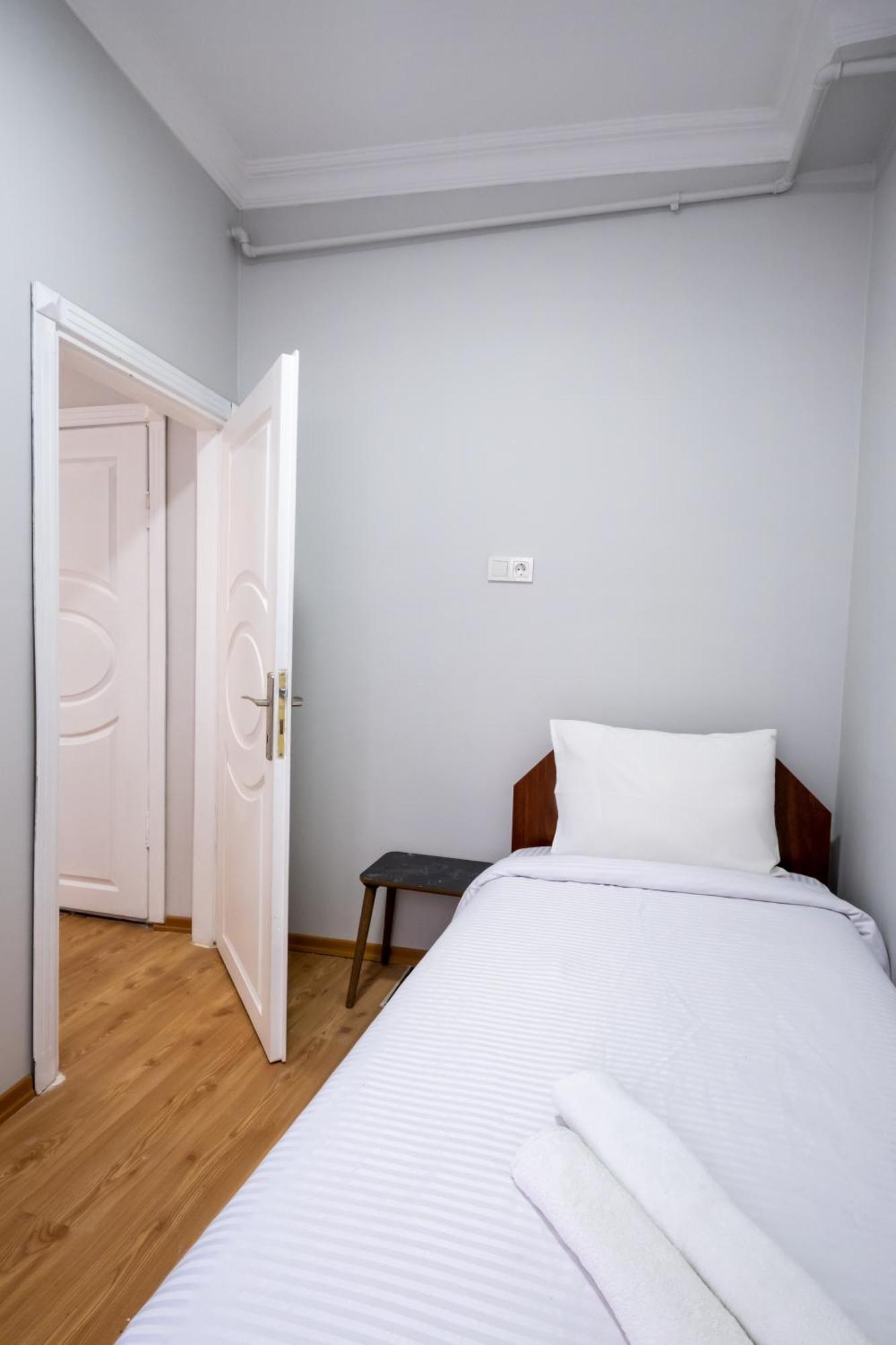 Istanblue Taksim Apart Hotel Стамбул Экстерьер фото